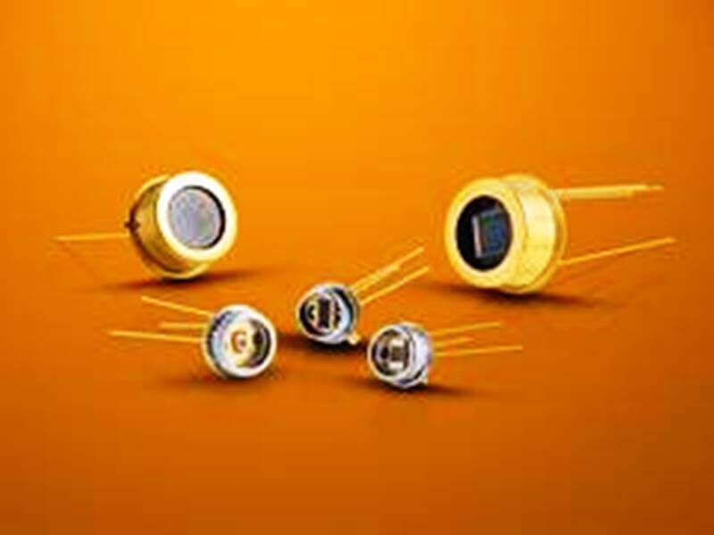 Non Contact Temperature by Infrared Thermoplie Sensor