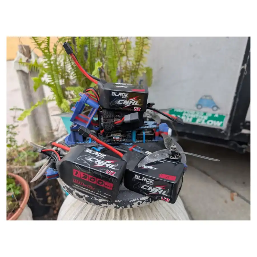 V 6